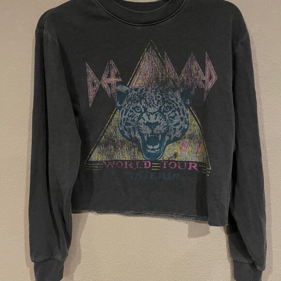 The Vinyl Icons Def Leppard T-Shirt XS Gray Distressed Washed Graphic Band Tee - Picture 2 of 9